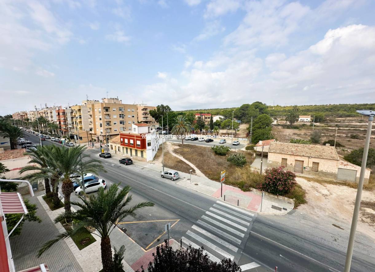Alquiler Larga Estancia - Piso - La Marina Pueblo - La Marina Village
