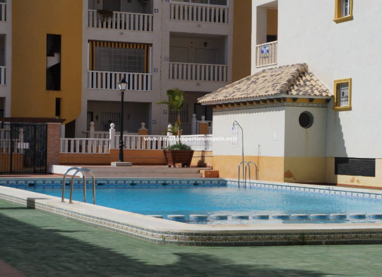 Alquiler Larga Estancia - Piso - La Marina - Urbanización La Marina