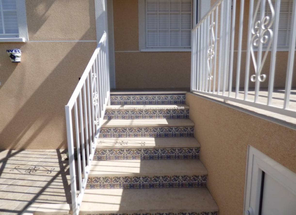 Alquiler Larga Estancia - Vivienda Adosada - La Marina - Urbanización La Marina