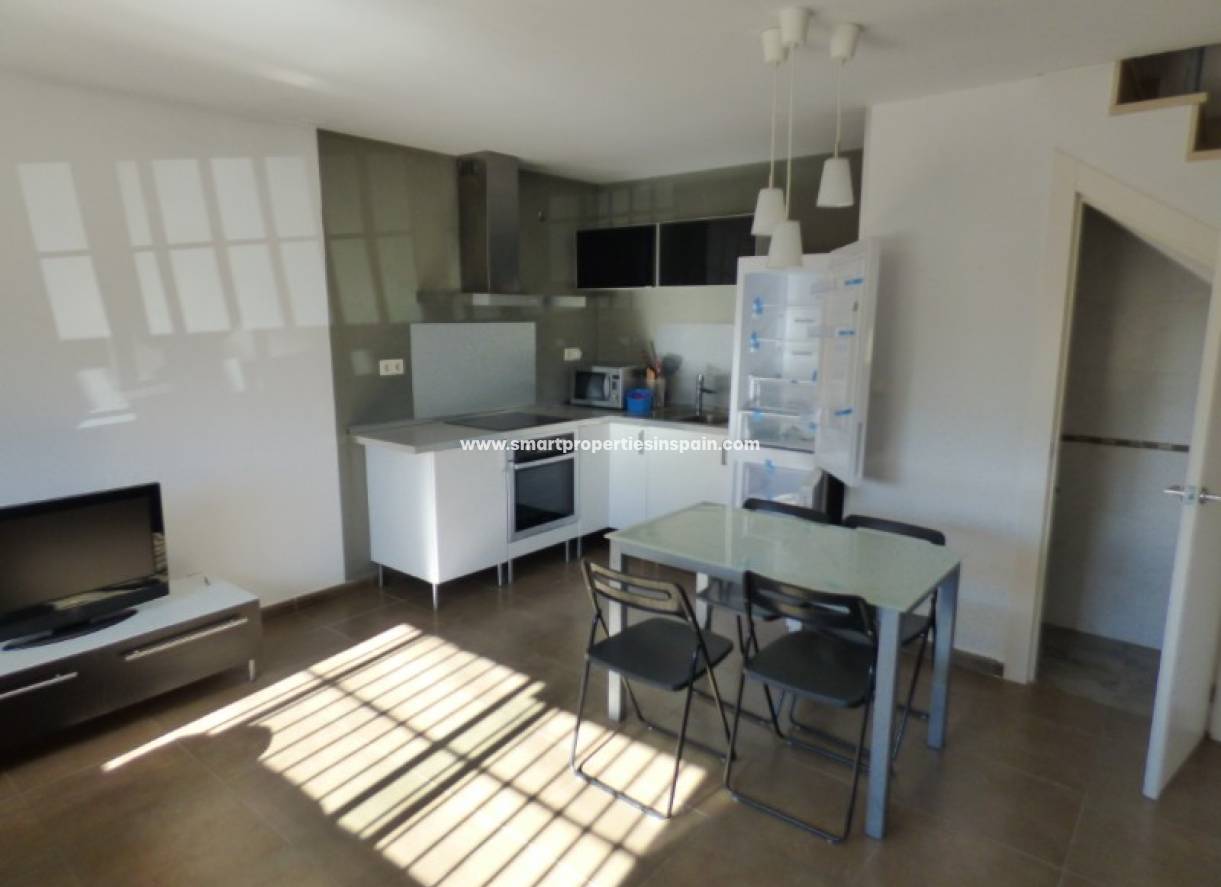 Alquiler Larga Estancia - Vivienda Adosada - La Marina - Urbanización La Marina