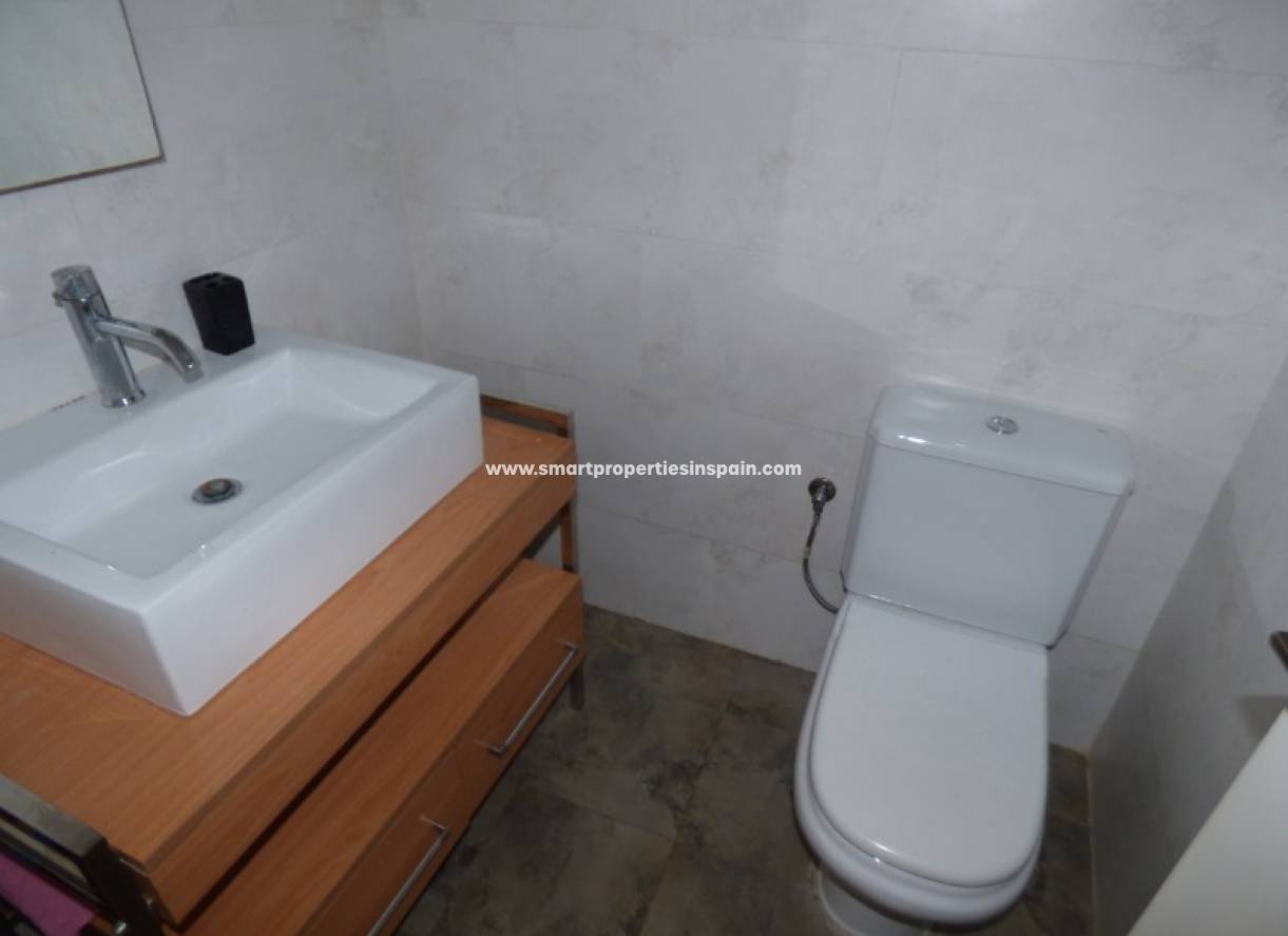 Alquiler Larga Estancia - Vivienda Adosada - La Marina - Urbanización La Marina