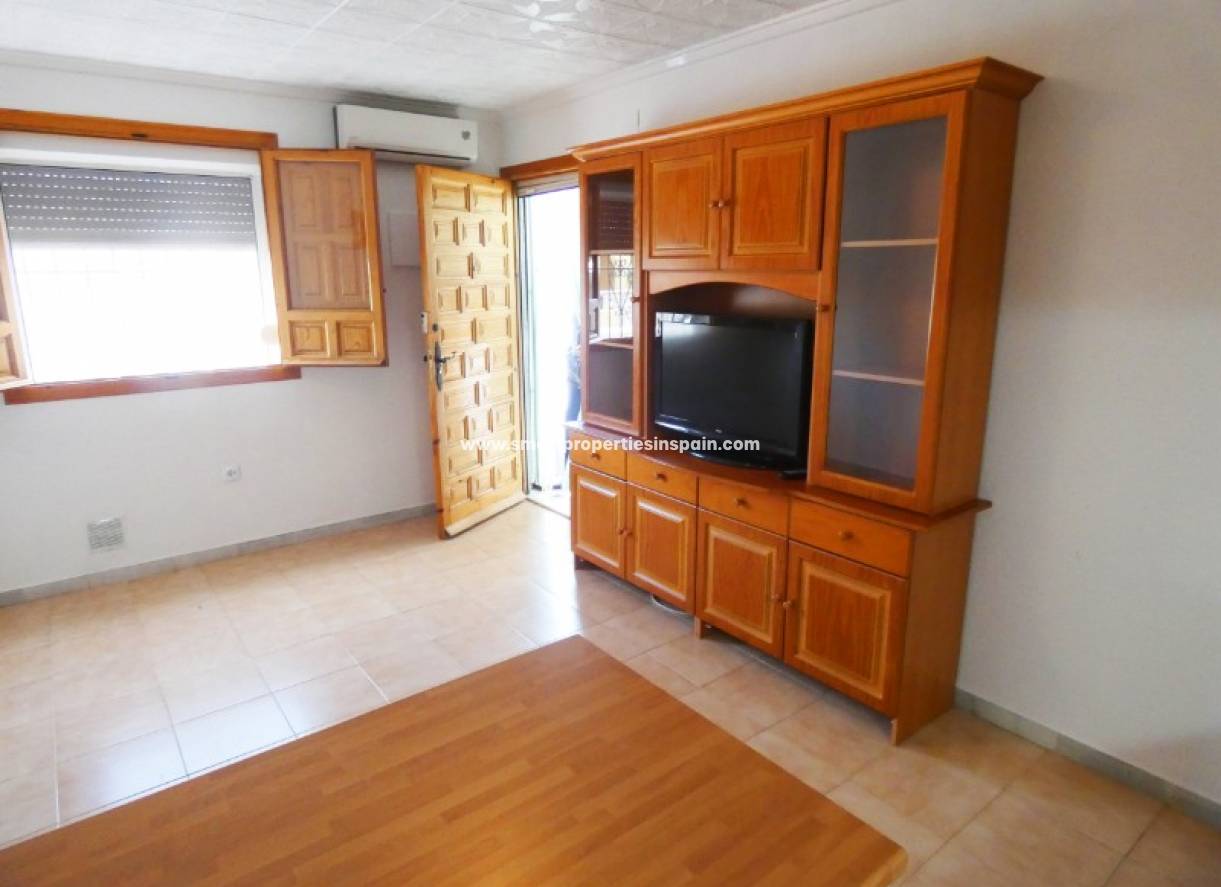 Alquiler Larga Estancia - Vivienda Adosada - La Marina - Urbanización La Marina