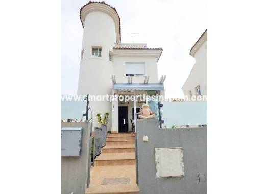 Chalet Independiente - Reventa - La Marina - SP3367