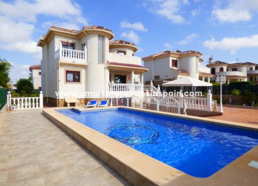 Chalet Independiente - Reventa - La Marina - SP3584