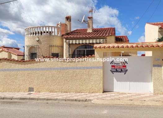 Chalet Independiente - Reventa - La Marina - SP4036