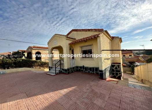 Chalet Independiente - Reventa - La Marina - SP4394