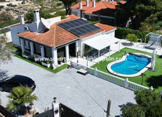 Chalet Independiente - Reventa - La Marina - SP4797