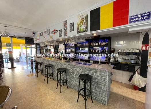 Comercial - Reventa - La Marina - Urbanización La Marina