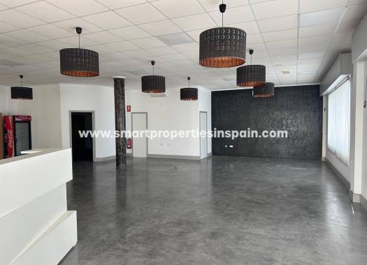 commercial - Revente - La Marina - Urbanización La Marina