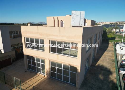 Commercial - Wederverkoop - La Marina - SP1296
