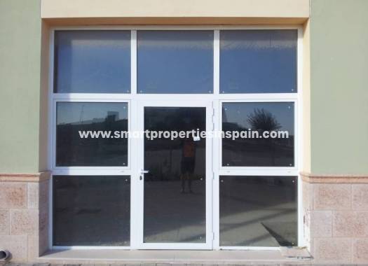 Commercial - Wederverkoop - La Marina - SP2175