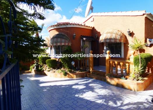 Detached Villa - Resale - La Marina - SP3825