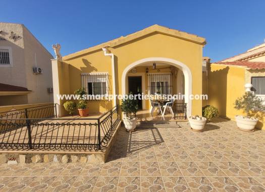 Detached Villa - Resale - La Marina - Urbanización La Marina