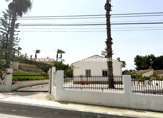 Detached Villa - Resale - La Marina - Urbanización La Marina