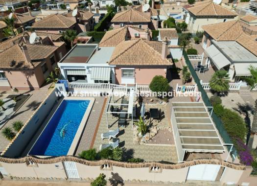 Detached Villa - Resale - La Marina - Urbanización La Marina