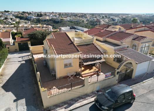 Detached Villa - Resale - La Marina - Urbanización La Marina