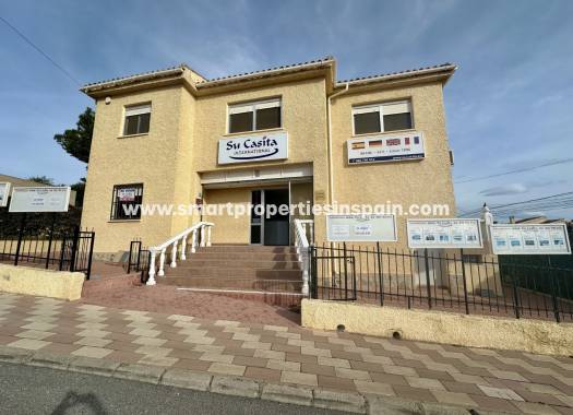 Detached Villa - Resale - La Marina - Urbanización La Marina