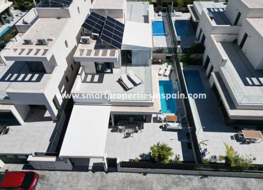 Detached Villa - Resale - La Marina - Urbanización La Marina