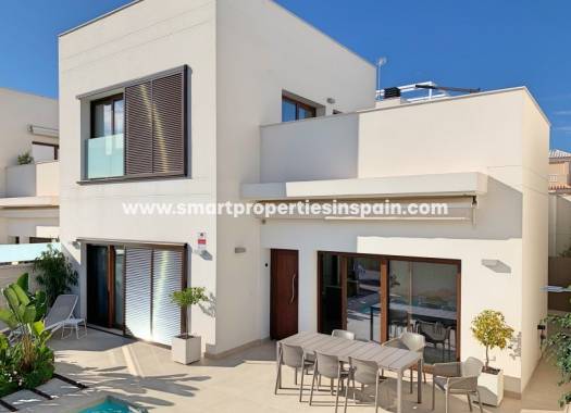 Detached Villa - Wederverkoop - La Marina - SP3781