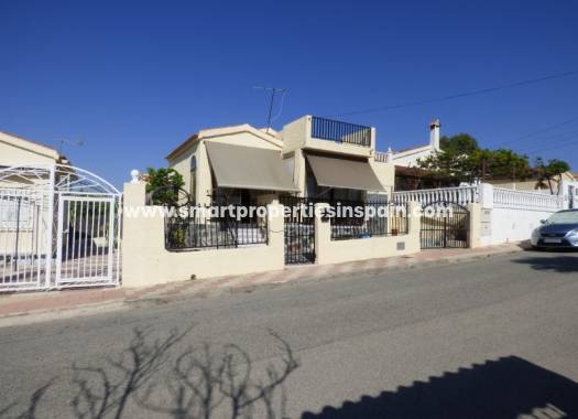 Detached Villa - Wederverkoop - La Marina - SP3809