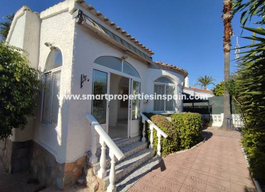 Detached Villa - Wederverkoop - La Marina - SP3993