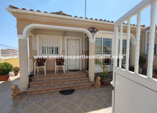 Detached Villa - Wederverkoop - La Marina - sp4063
