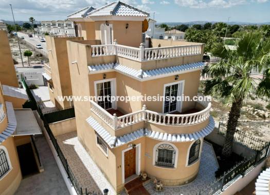 Detached Villa - Wederverkoop - La Marina - SP4457