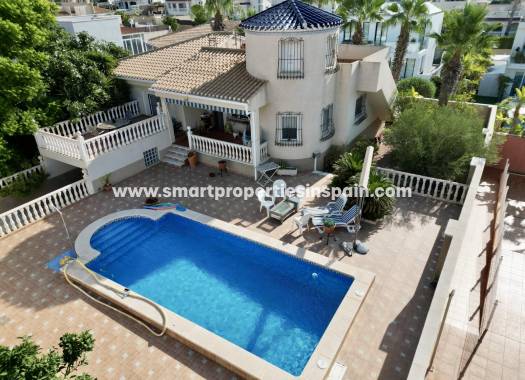 Detached Villa - Wederverkoop - La Marina - SP4534