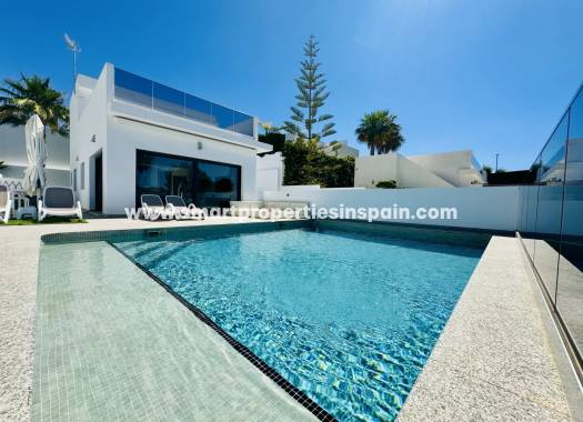Detached Villa - Wederverkoop - La Marina - SP4645