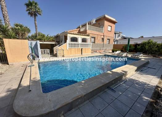 Detached Villa - Wederverkoop - La Marina - SP4676