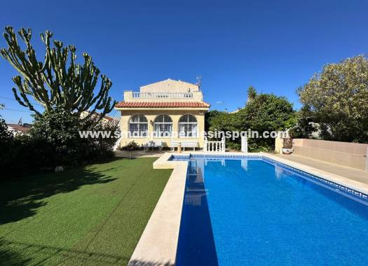 Detached Villa - Wederverkoop - La Marina - SP4788