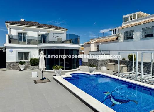 Detached Villa - Wederverkoop - La Marina - Urbanización La Marina