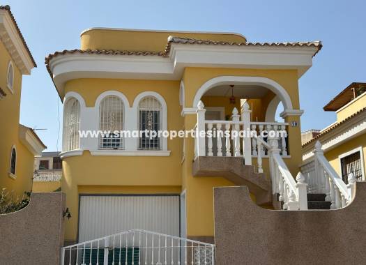 Detached Villa - Wederverkoop - La Marina - Urbanización La Marina