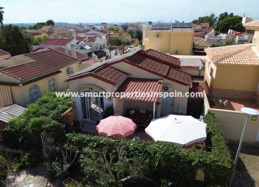 Detached Villa - Wederverkoop - La Marina - Urbanización La Marina