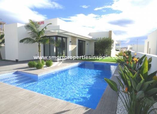 Freistehendes Haus - Neubau - La Marina - SP2614