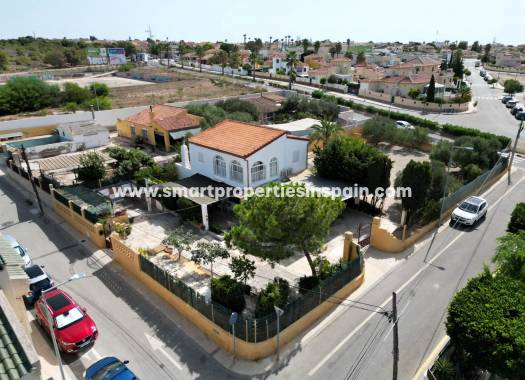 Freistehendes Haus - Wiederverkauf - La Marina - Urbanización La Marina