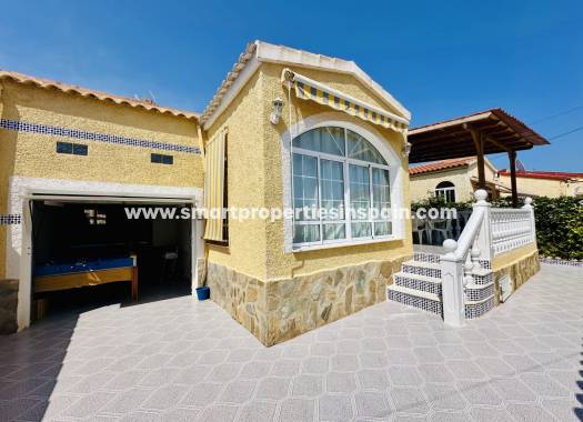 Freistehendes Haus - Wiederverkauf - La Marina - Urbanización La Marina