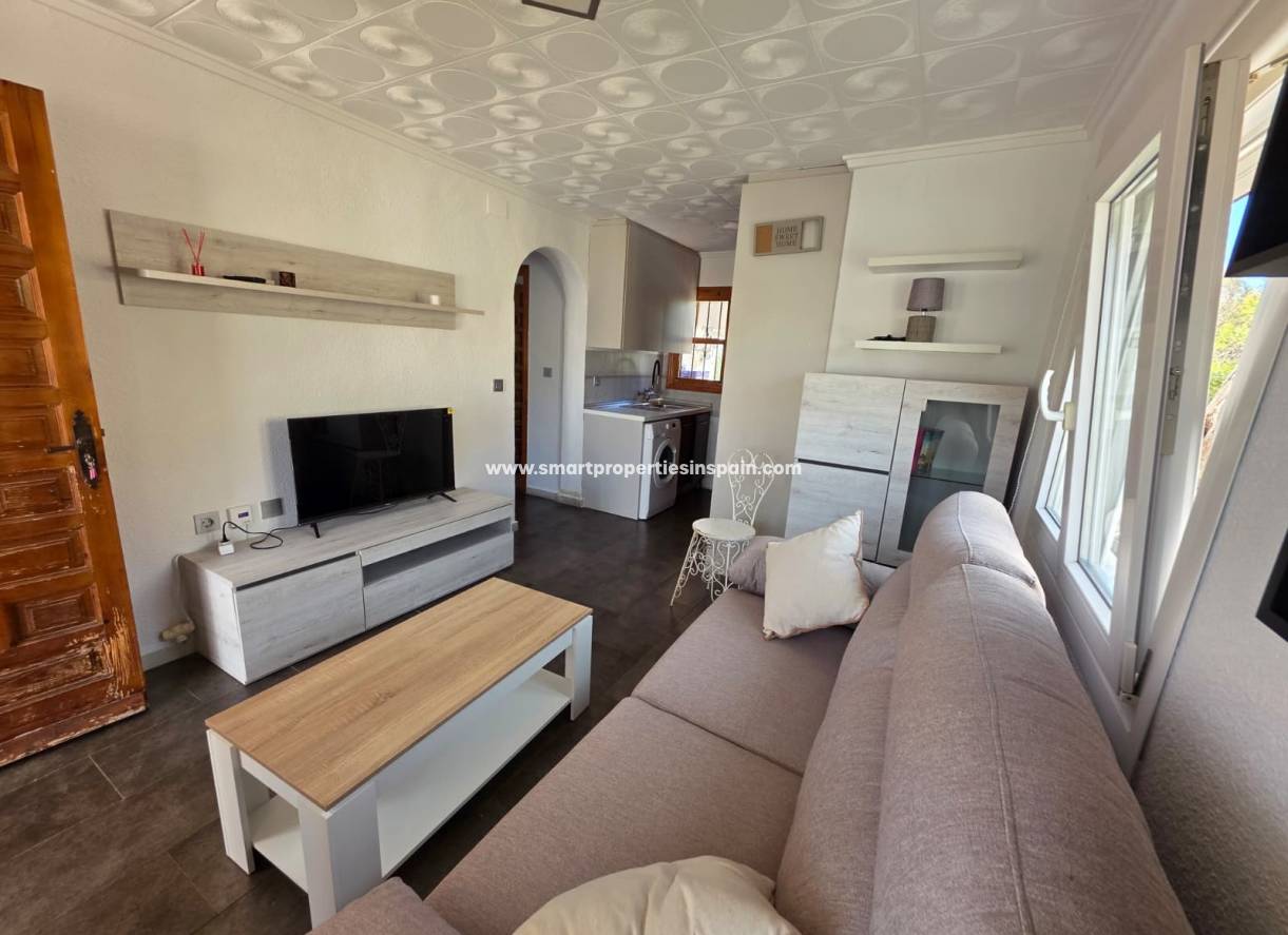 lange termijn verhuur - Detached Villa - La Marina - Urbanización La Marina