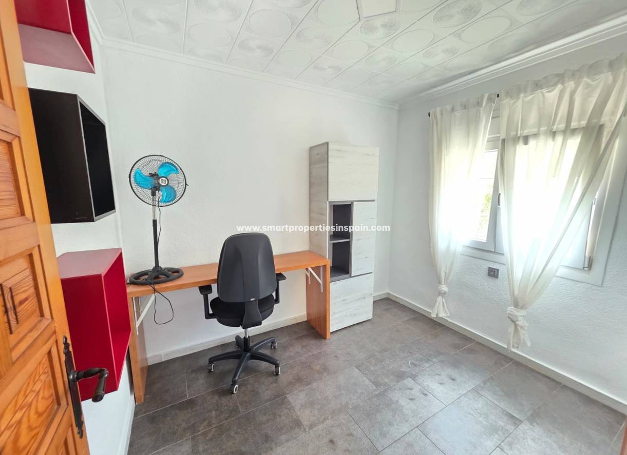 Long Term Rentals - Detached Villa - La Marina - Urbanización La Marina