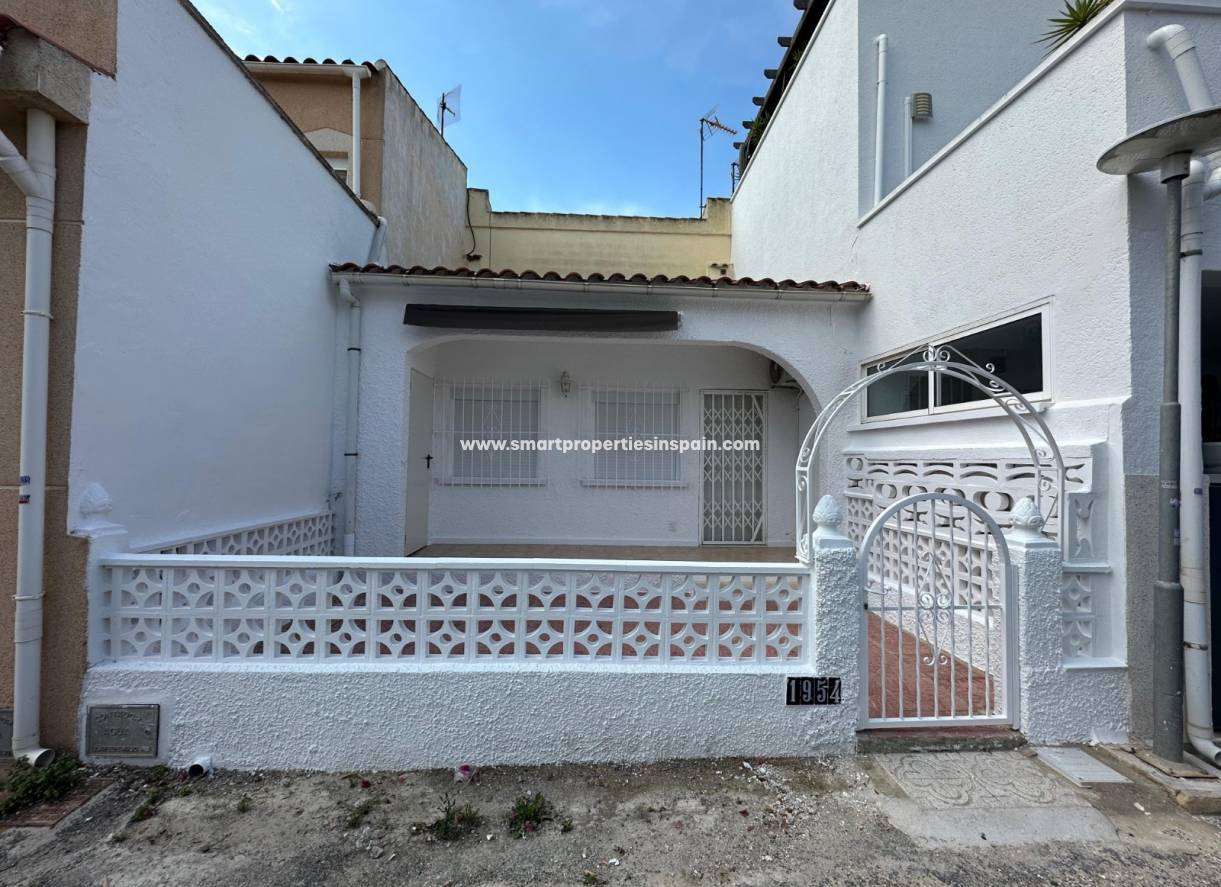 Long Term Rentals - Townhouse - La Marina - Urbanización La Marina