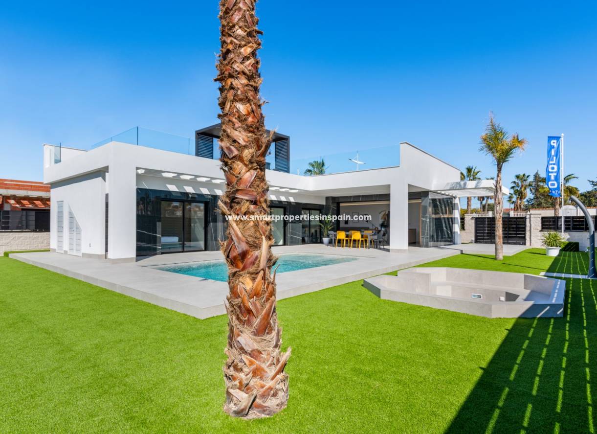 New Build - Detached Villa - Algorfa
