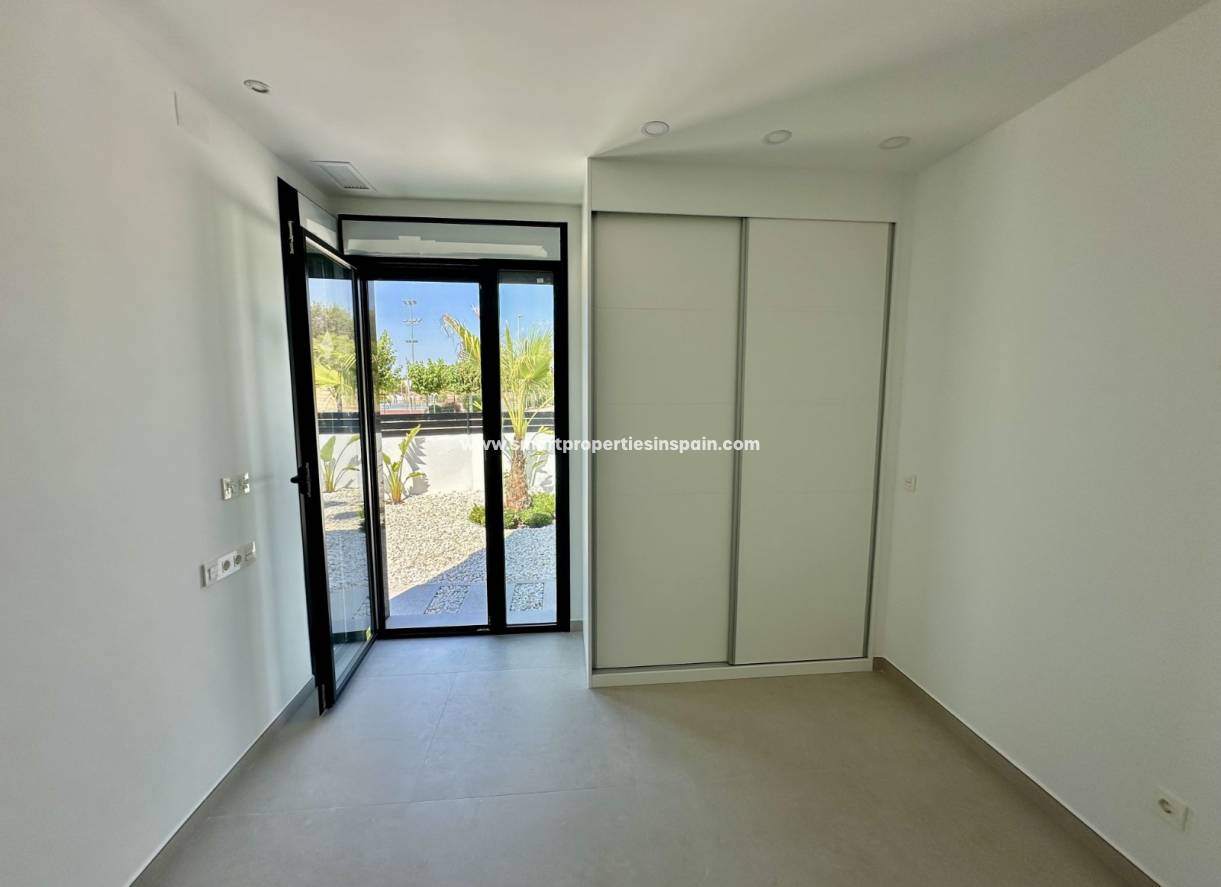 New Build - Detached Villa - La Marina - Urbanización La Marina