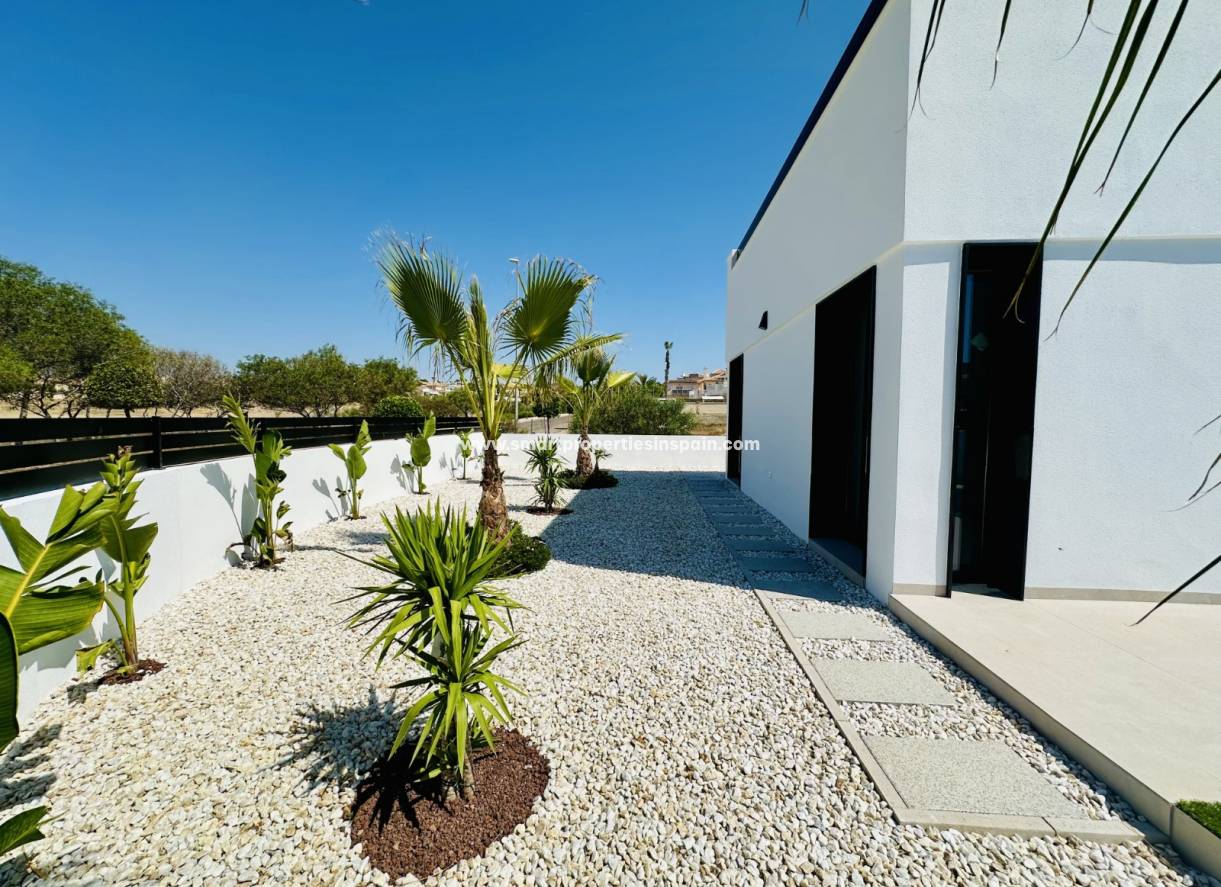 New Build - Detached Villa - La Marina - Urbanización La Marina