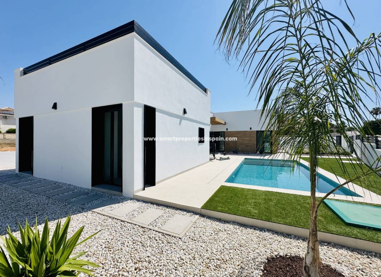 New Build - Detached Villa - La Marina - Urbanización La Marina