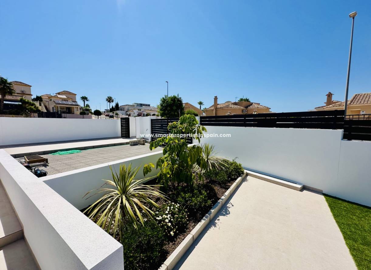 New Build - Detached Villa - La Marina - Urbanización La Marina