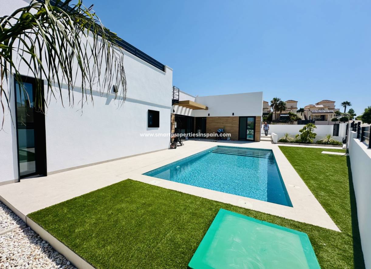 New Build - Detached Villa - La Marina - Urbanización La Marina
