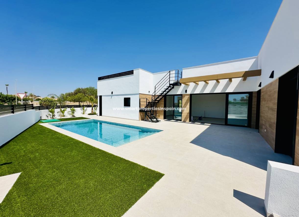 New Build - Detached Villa - La Marina - Urbanización La Marina