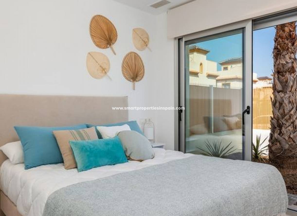 New Build - Townhouse - La Marina - Urbanización La Marina
