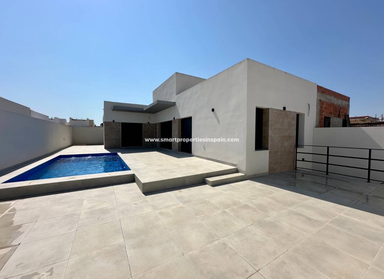 Nouvelle construction - Villa mitoyenne - Daya Nueva