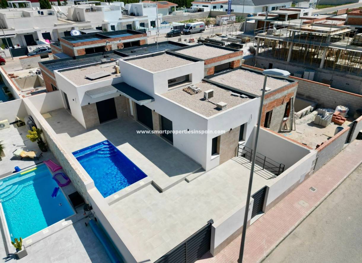 Nouvelle construction - Villa mitoyenne - Daya Nueva